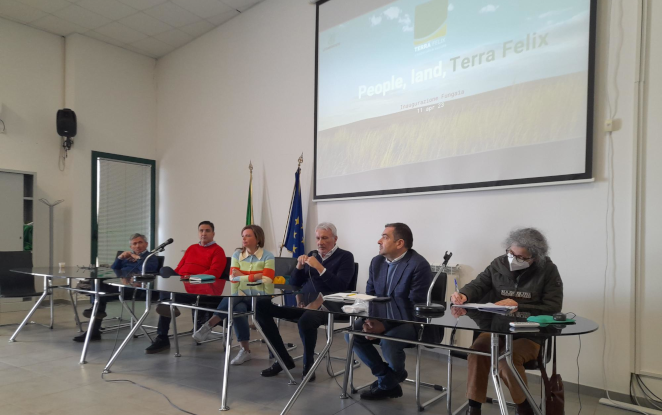 Dagli scarti del cardo la coltivazione del fungo cardoncello: l’inaugurazione della Serra Terra Felix